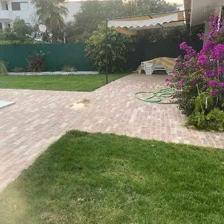 With Pool In The Heart Of Oura - * Albufeira