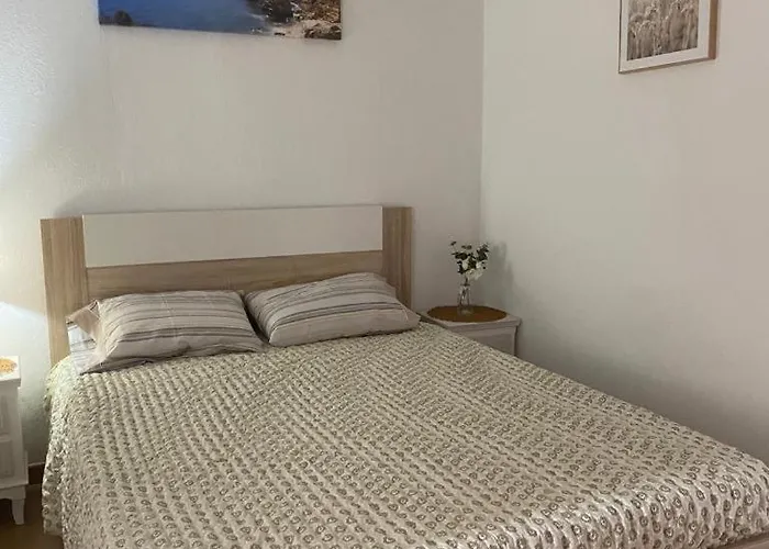 With Pool In The Heart Of Oura - 別荘 アルブフェイラ