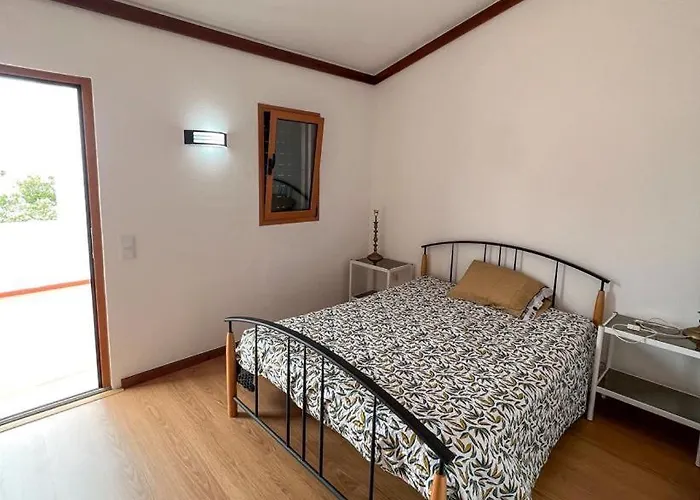 With Pool In The Heart Of Oura - 別荘 アルブフェイラ